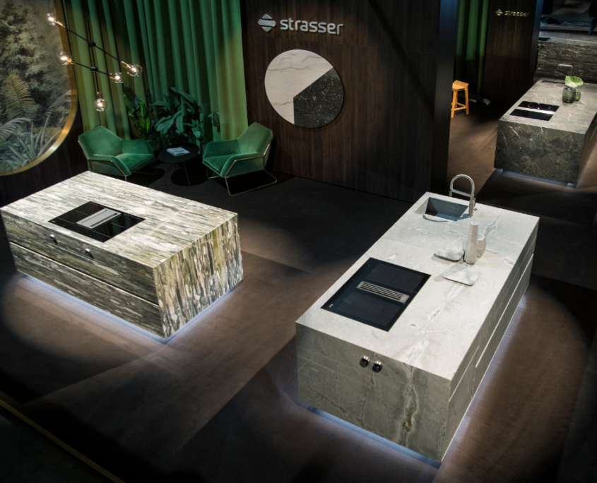 Messestand in Holzverkleidung