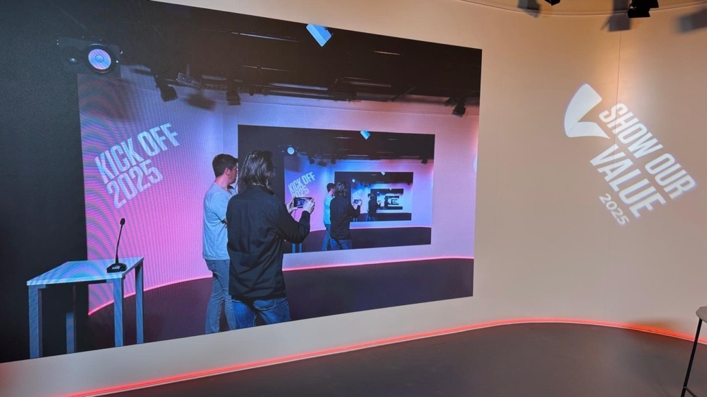 TV Studio Wand rund
