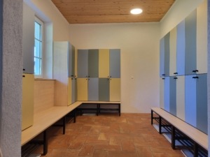 LS-Messe-Shop_unsereSchule_2025_Garderobe